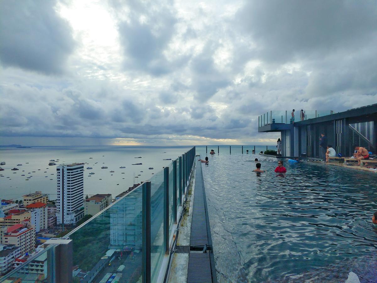 The Base Pattaya 芭提雅基地公寓 Kültér fotó