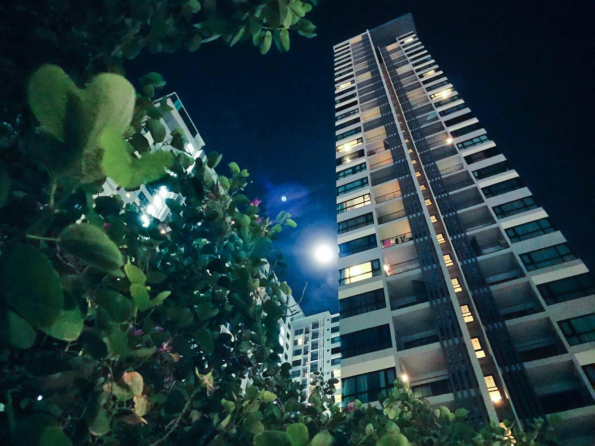 The Base Pattaya 芭提雅基地公寓 Kültér fotó